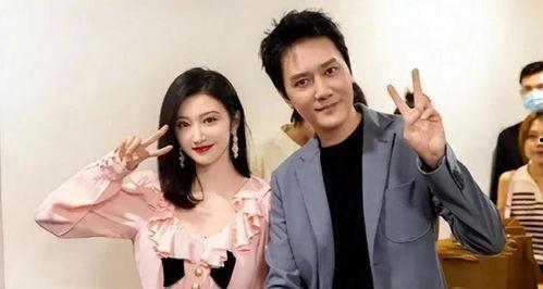 娱乐吃瓜爆料都是真的吗,吃瓜爆料,真相与谣言的交织 第1张 娱乐吃瓜爆料都是真的吗,吃瓜爆料,真相与谣言的交织 第1张